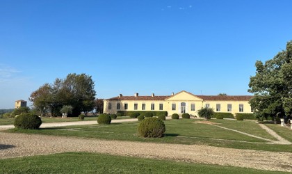  Biens AV - Château - auch  