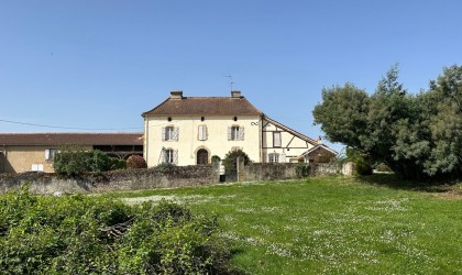  Property for Sale - "Maison de Maître" - plaisance-du-gers-  